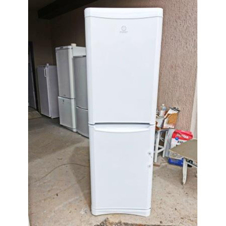 Холодильник Indesit B 18 FNF S